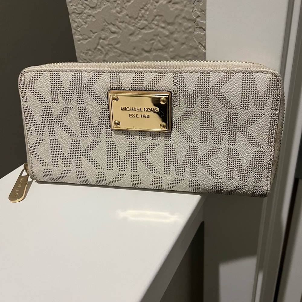 Michael Kors Large Logo Wallet